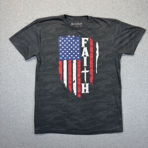 Love In Faith American Flag Camo Graphic T-Shirt Unisex M Gray
